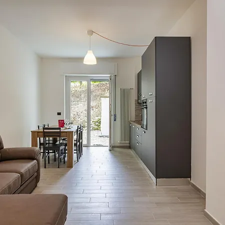 Terrace Flat In Santa Margherita By Wonderful Italy *