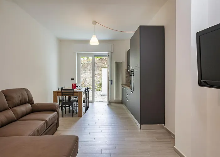 Terrace Flat In Santa Margherita By Wonderful Italy *